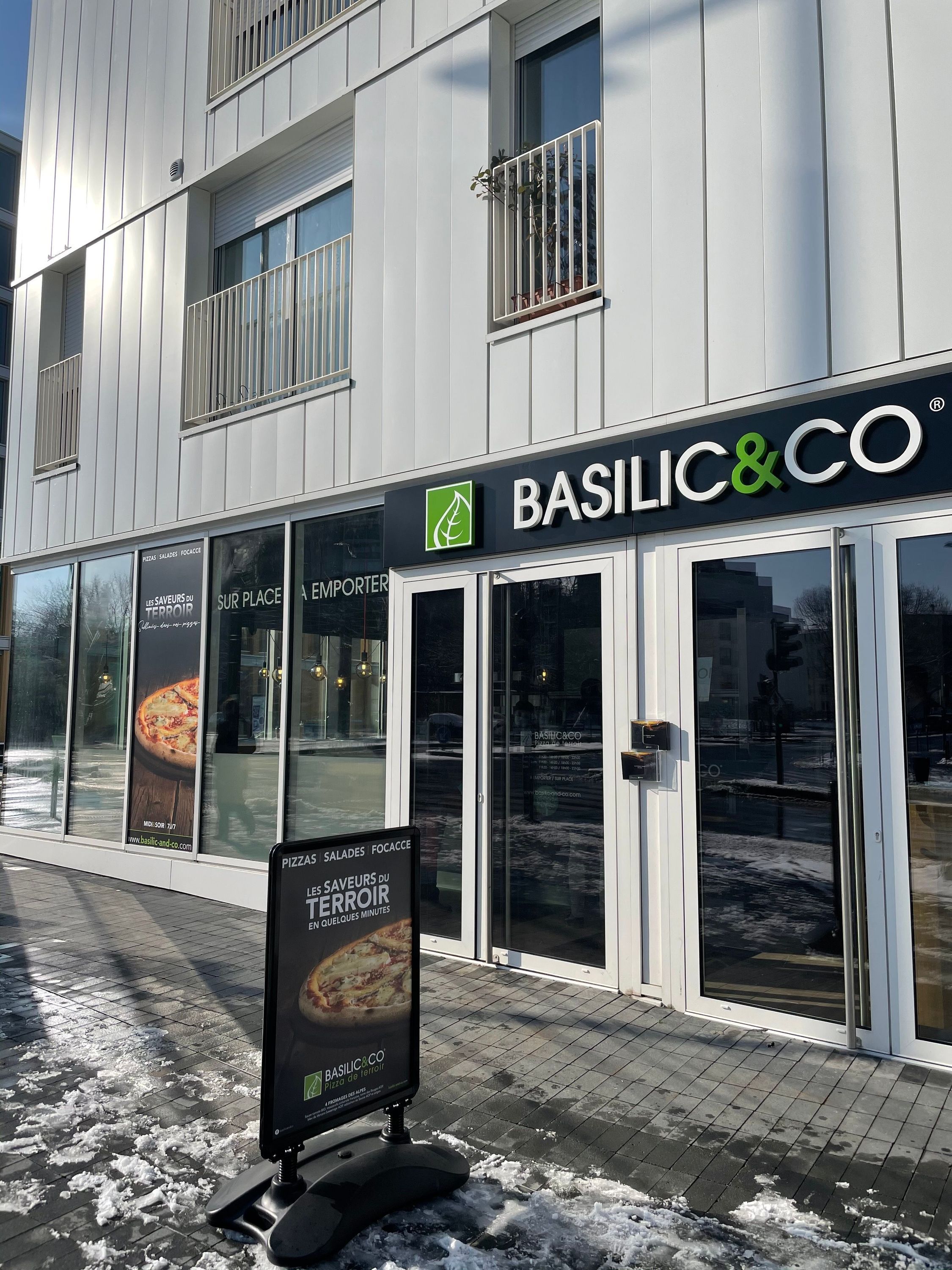 Basilic & Co - Rennes Clemenceau, spécialisé dans les pizzas à emporter et artisanales.