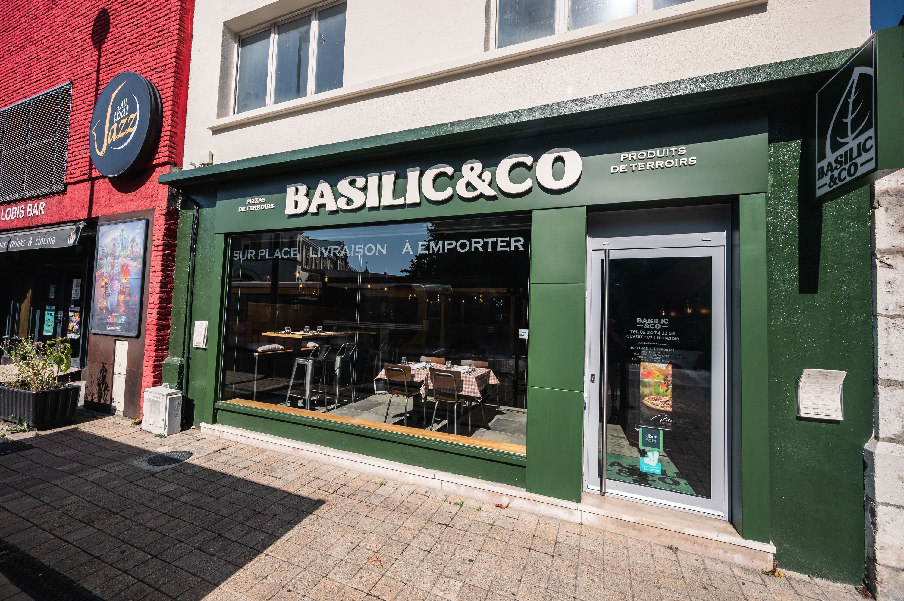 Basilic & Co à Blois propose des pizzas artisanales, à emporter et en livraison.