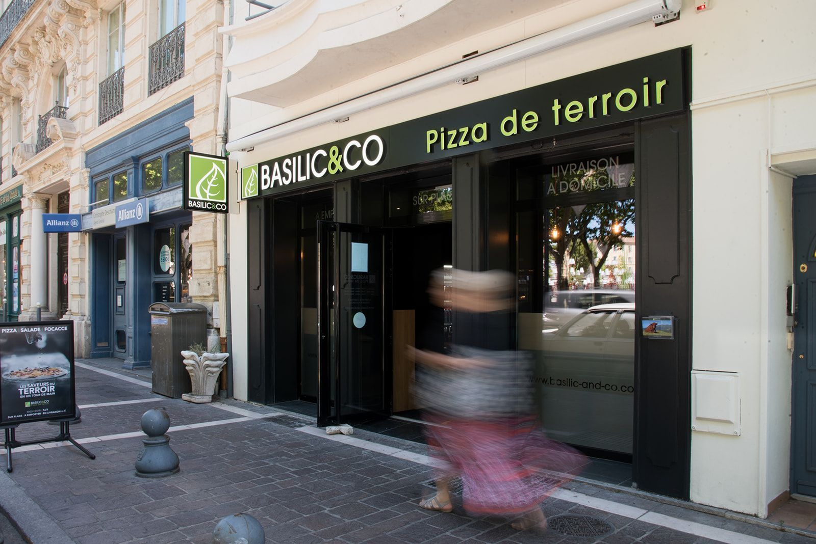 Basilic & Co propose des pizzas artisanales à emporter et en livraison à Béziers.