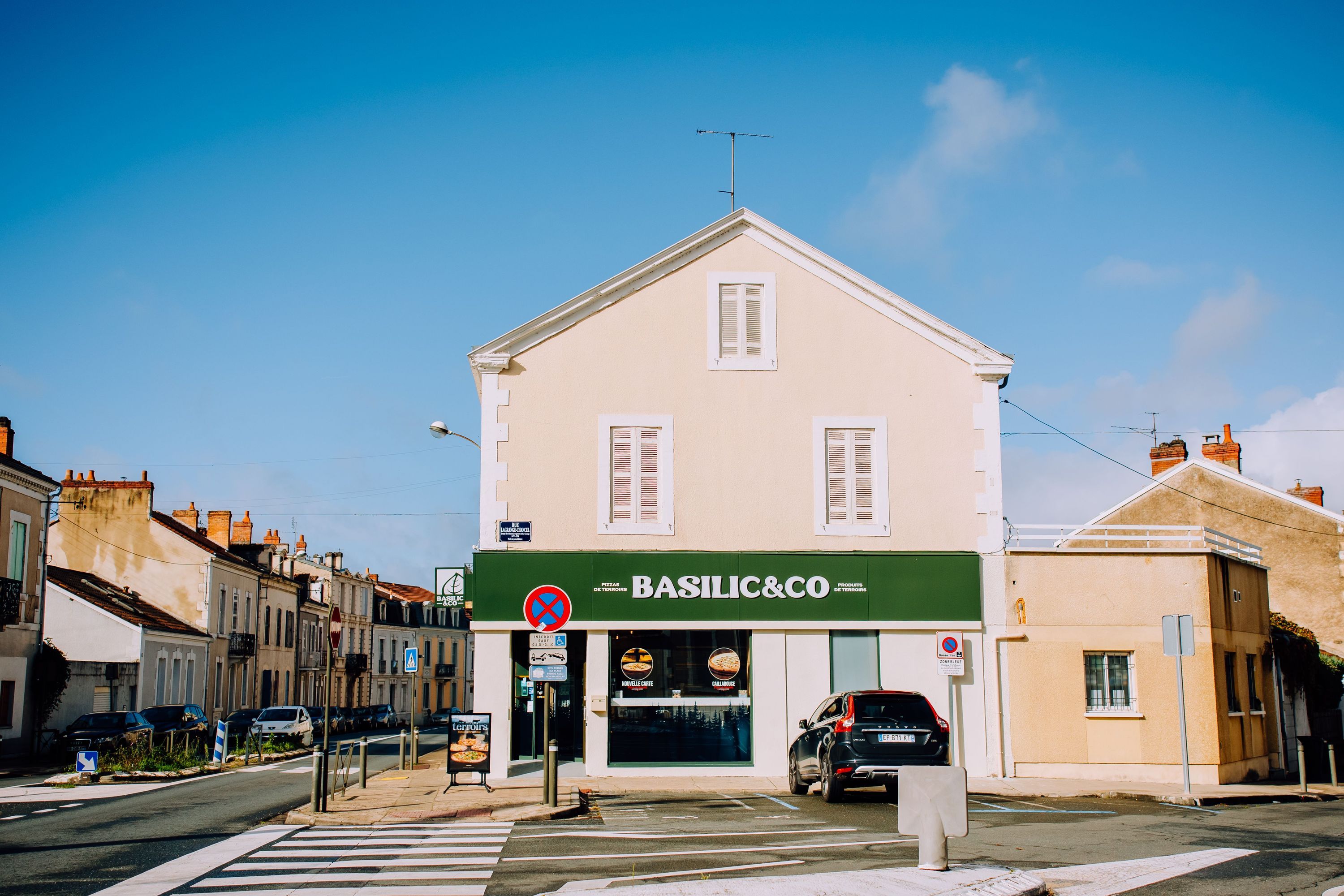 Basilic & Co, pizzeria artisanale à Périgueux, propose des pizzas à emporter et des livraisons.