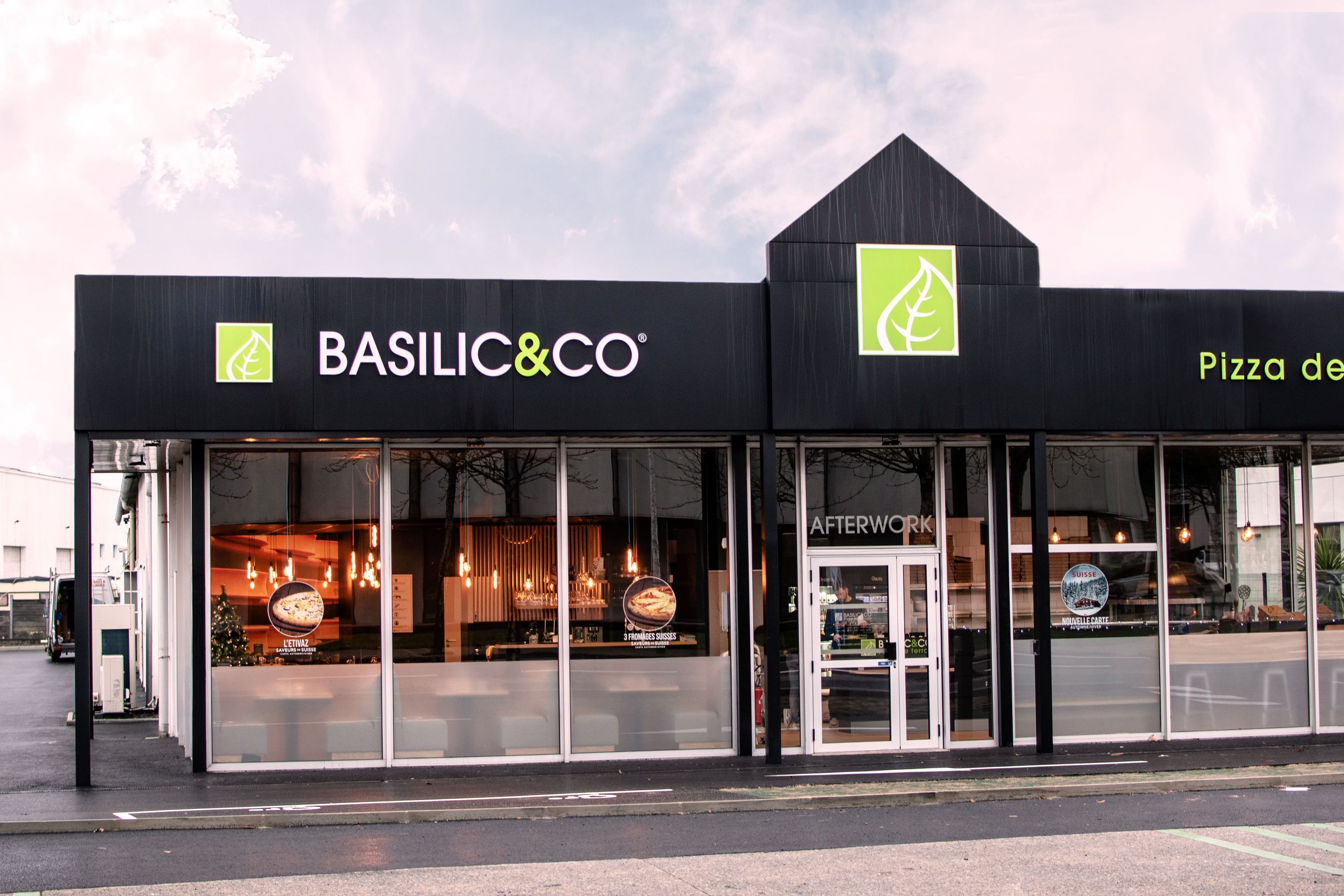 Basilic & Co offre des pizzas artisanales à emporter et en livraison à Saint-Herblain.